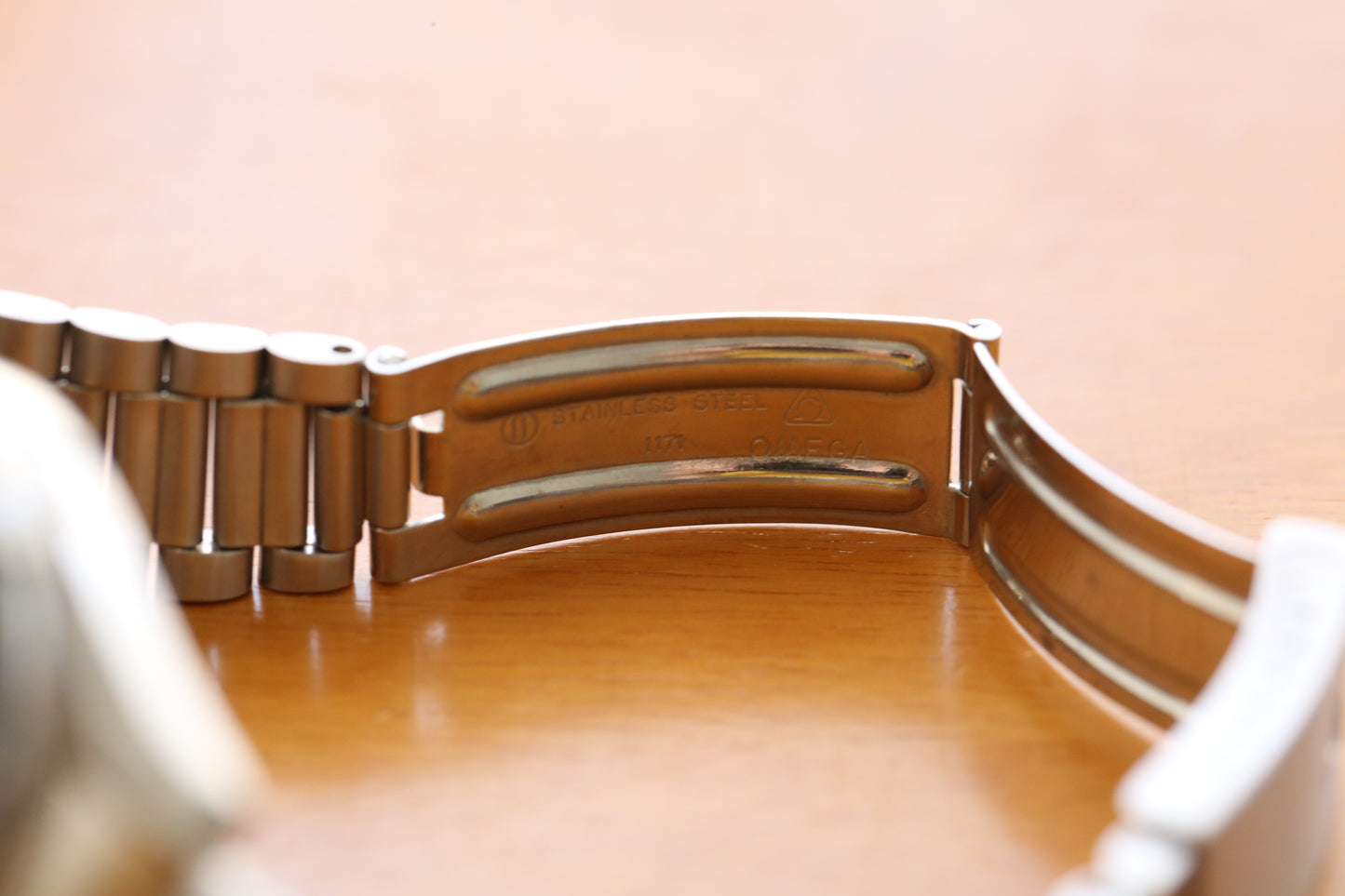 Omega Speedmaster 145.022 long S and R