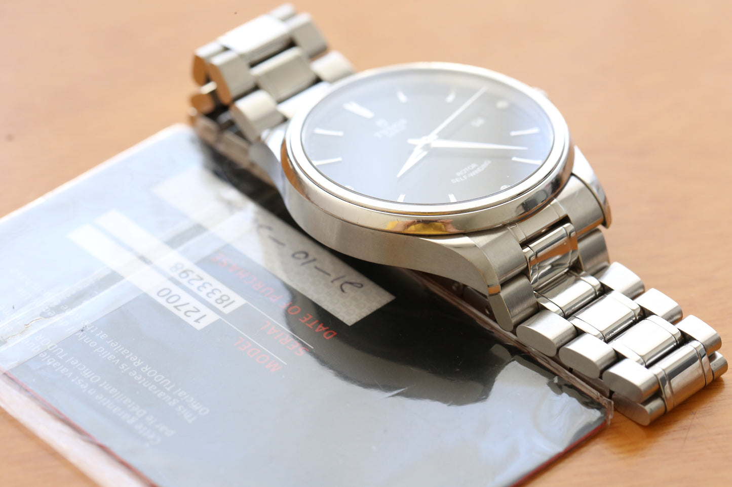 Tudor Style 12700