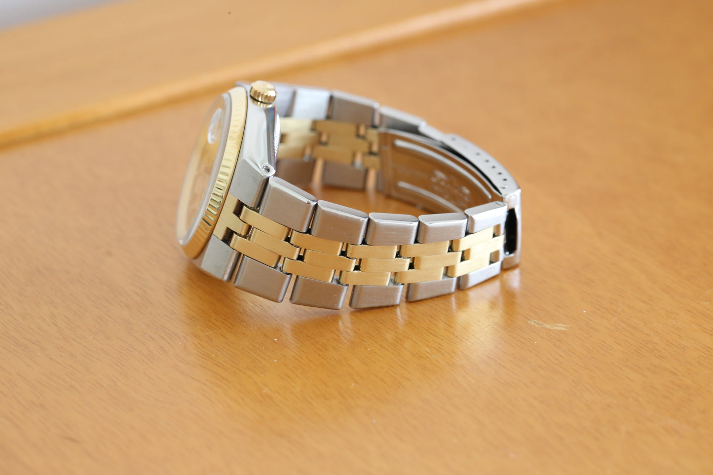 Rolex Oyster Perpetual Date 1630
