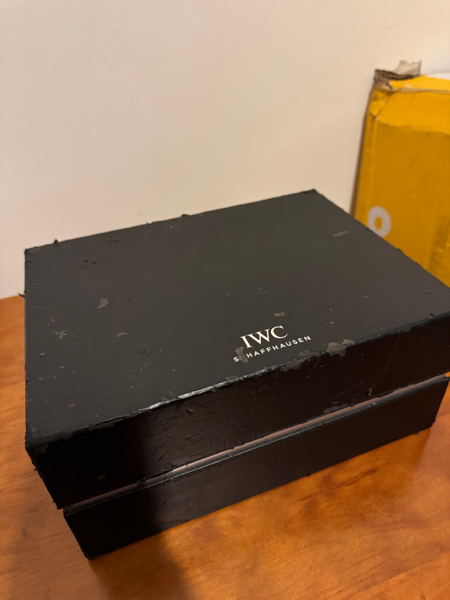 IWC box vintage not perfect