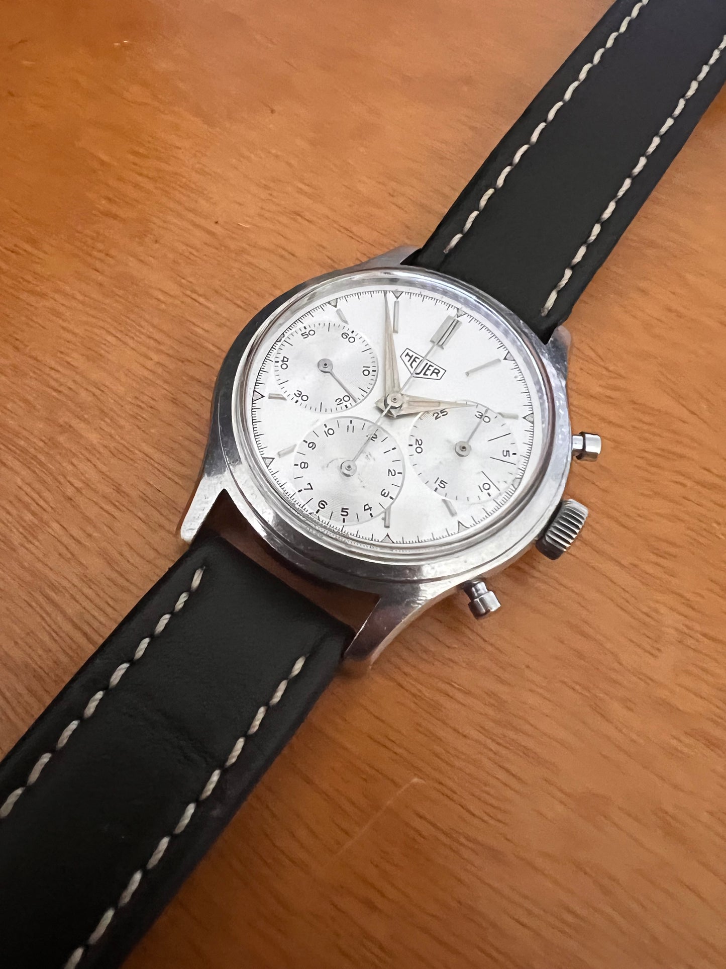 HEUER Big Eyes Jumbo 1950 Valjoux 37.5mm