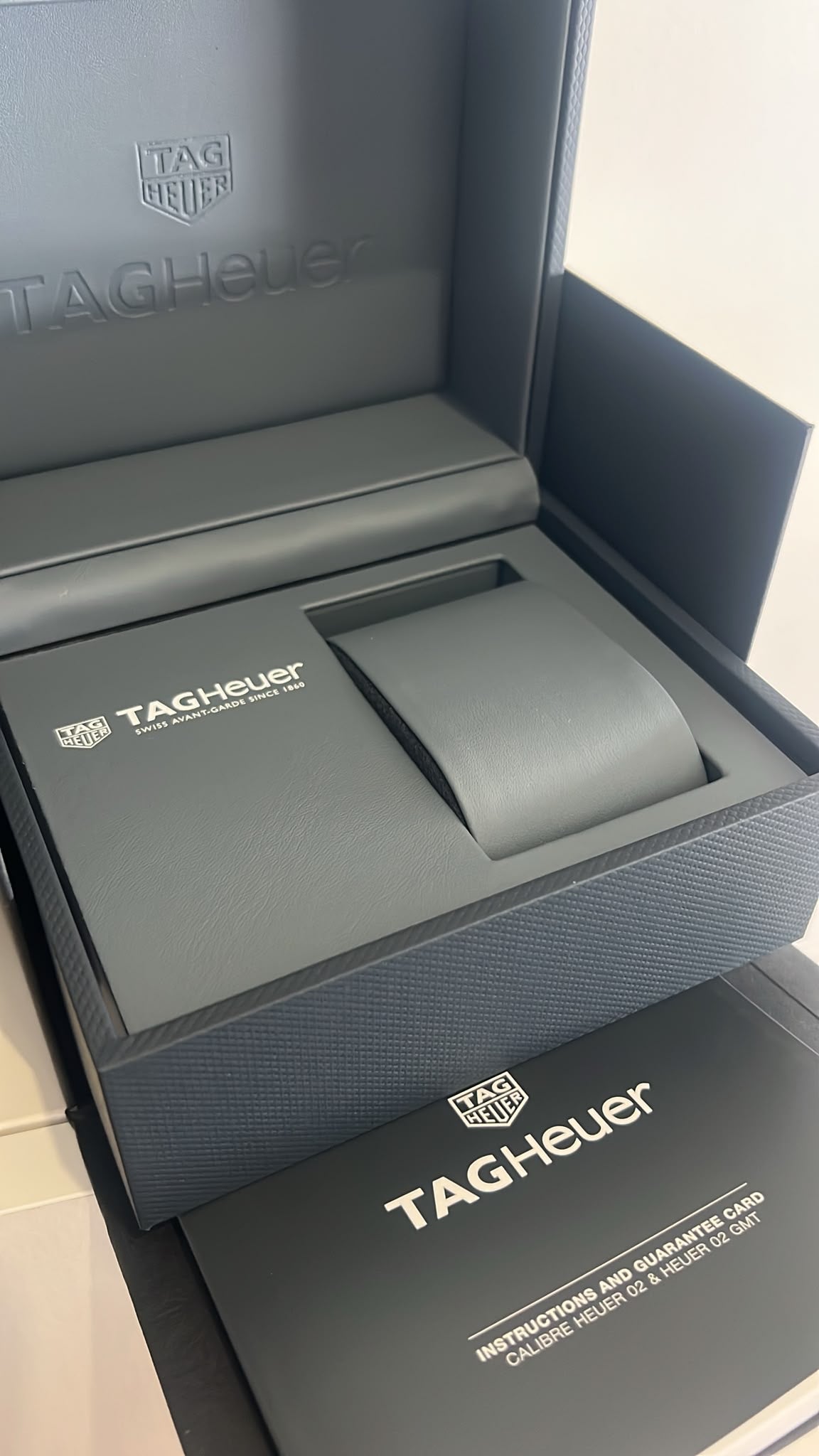 Tag Heuer box