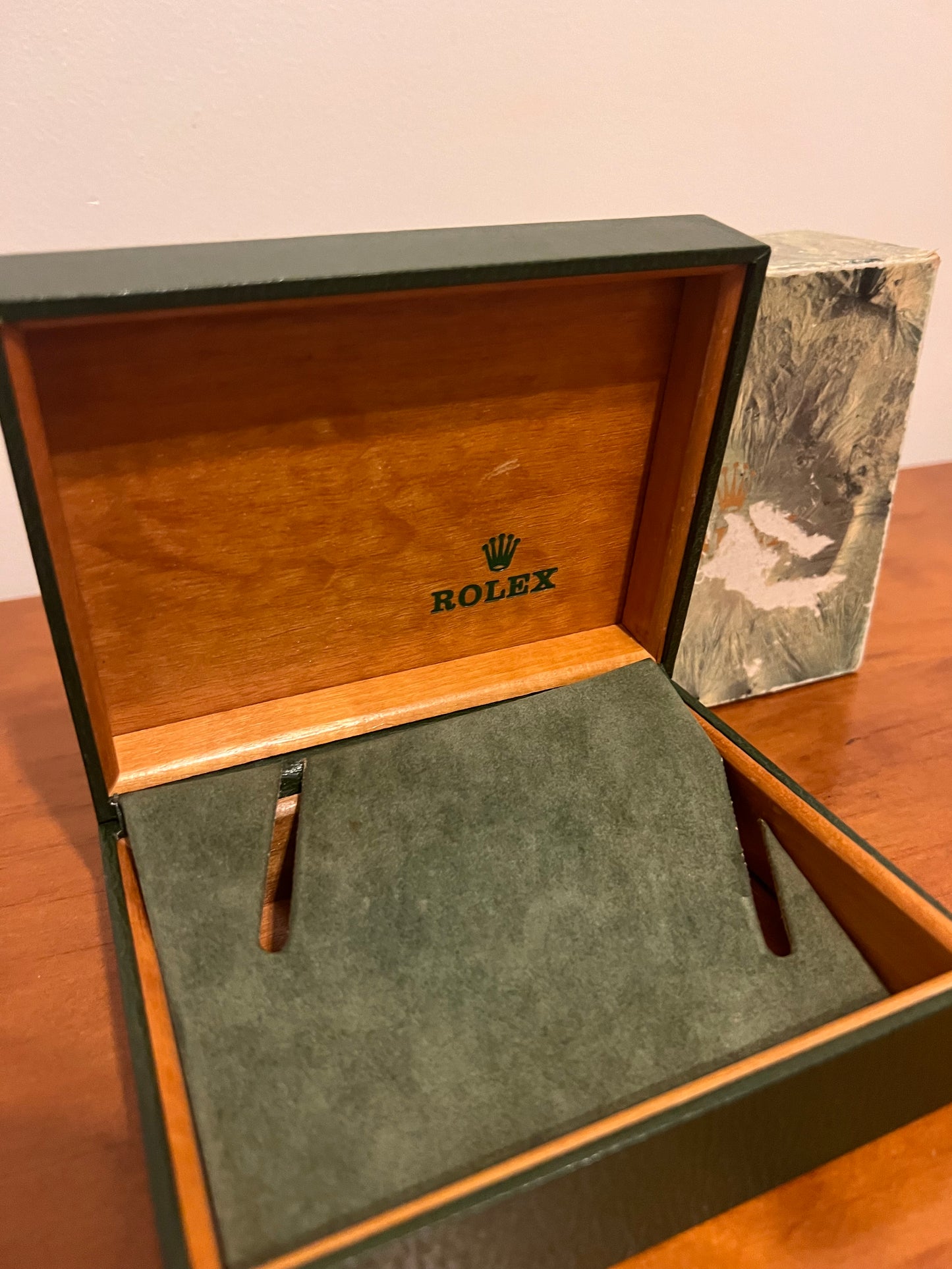 Rolex 10.00.01 box