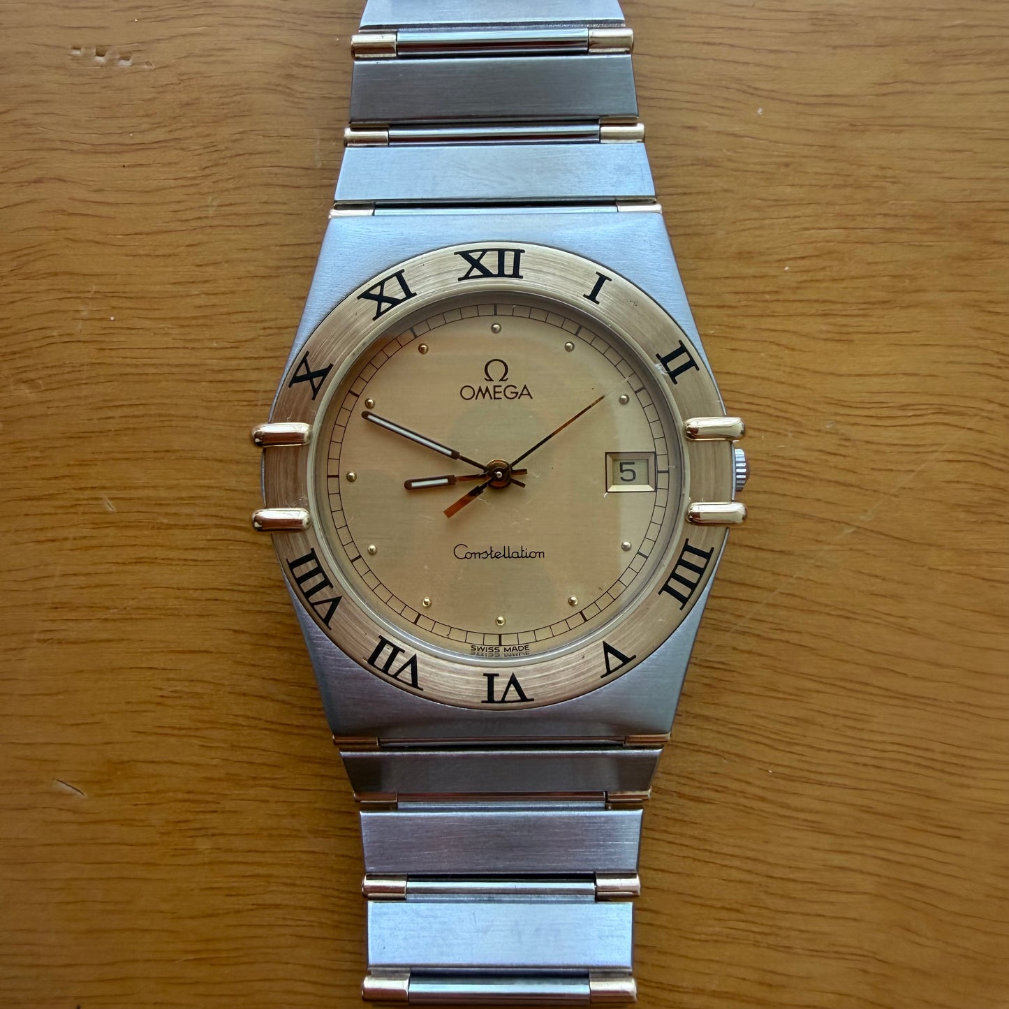 Omega Constellation Quartz 34mm steel gold