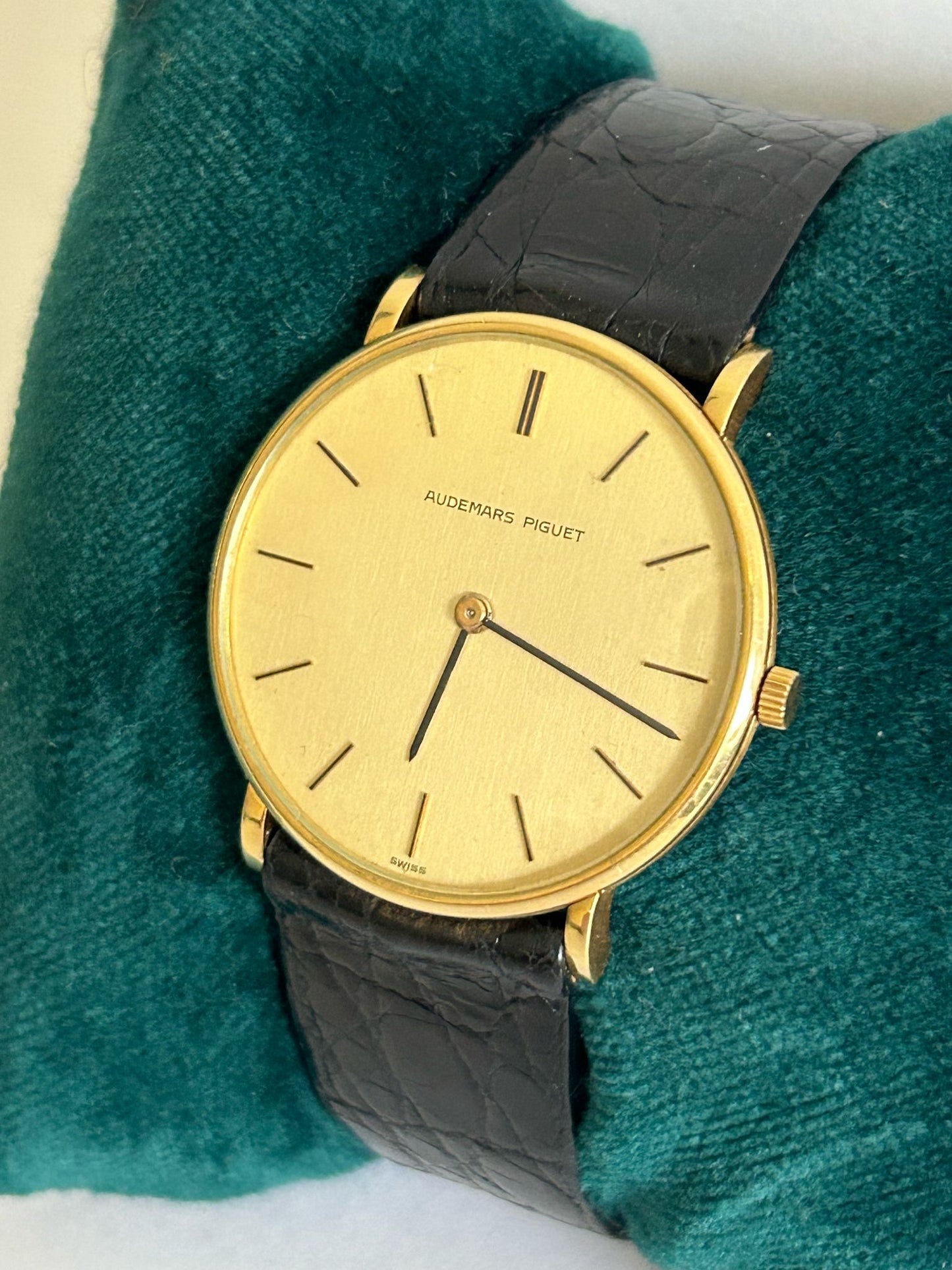 Audemars Piguet ultra thin gold 35mm