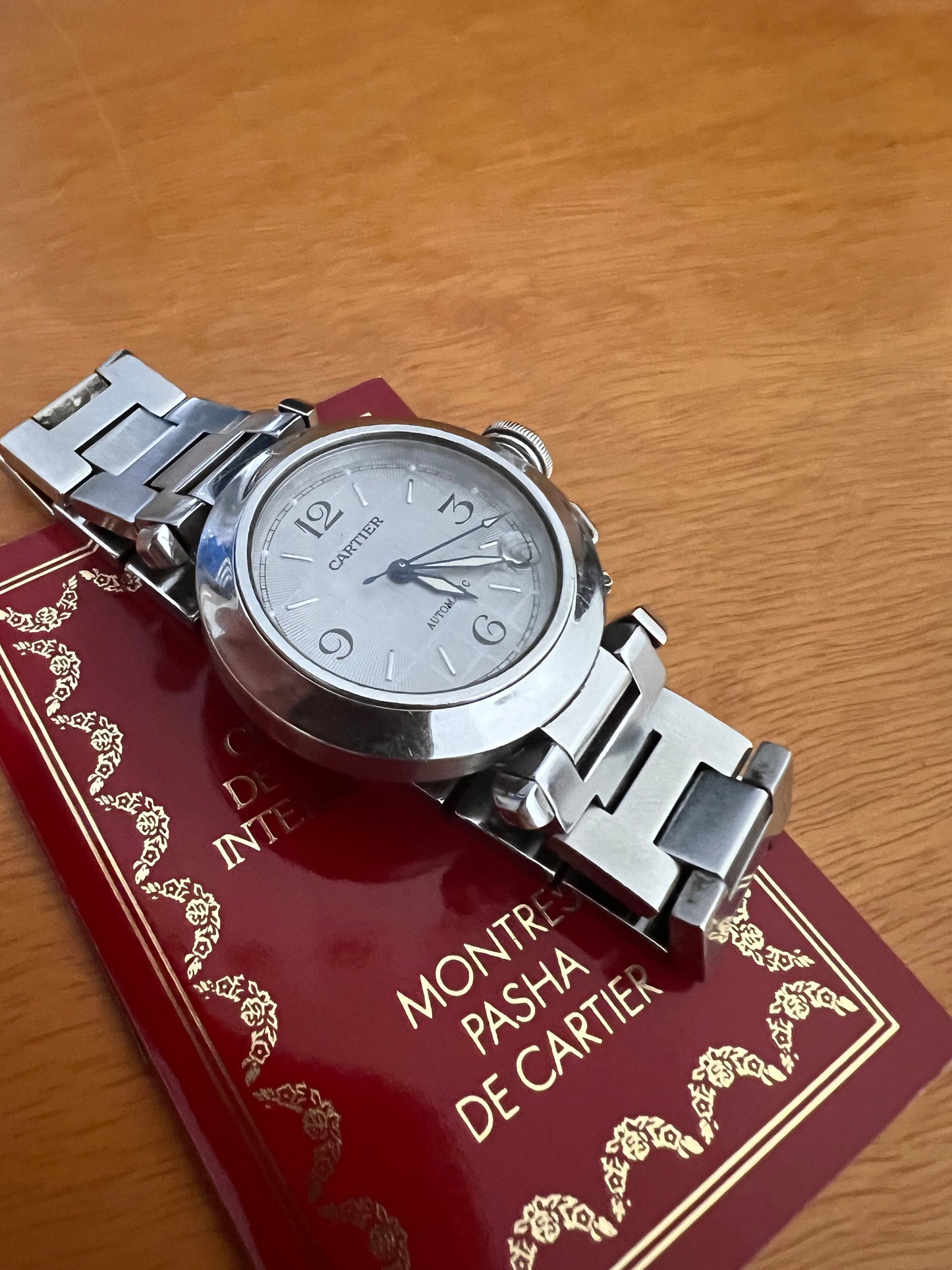 Cartier pasha 2324