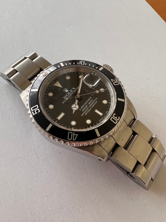 Rolex submariner 16610 L series Z dial