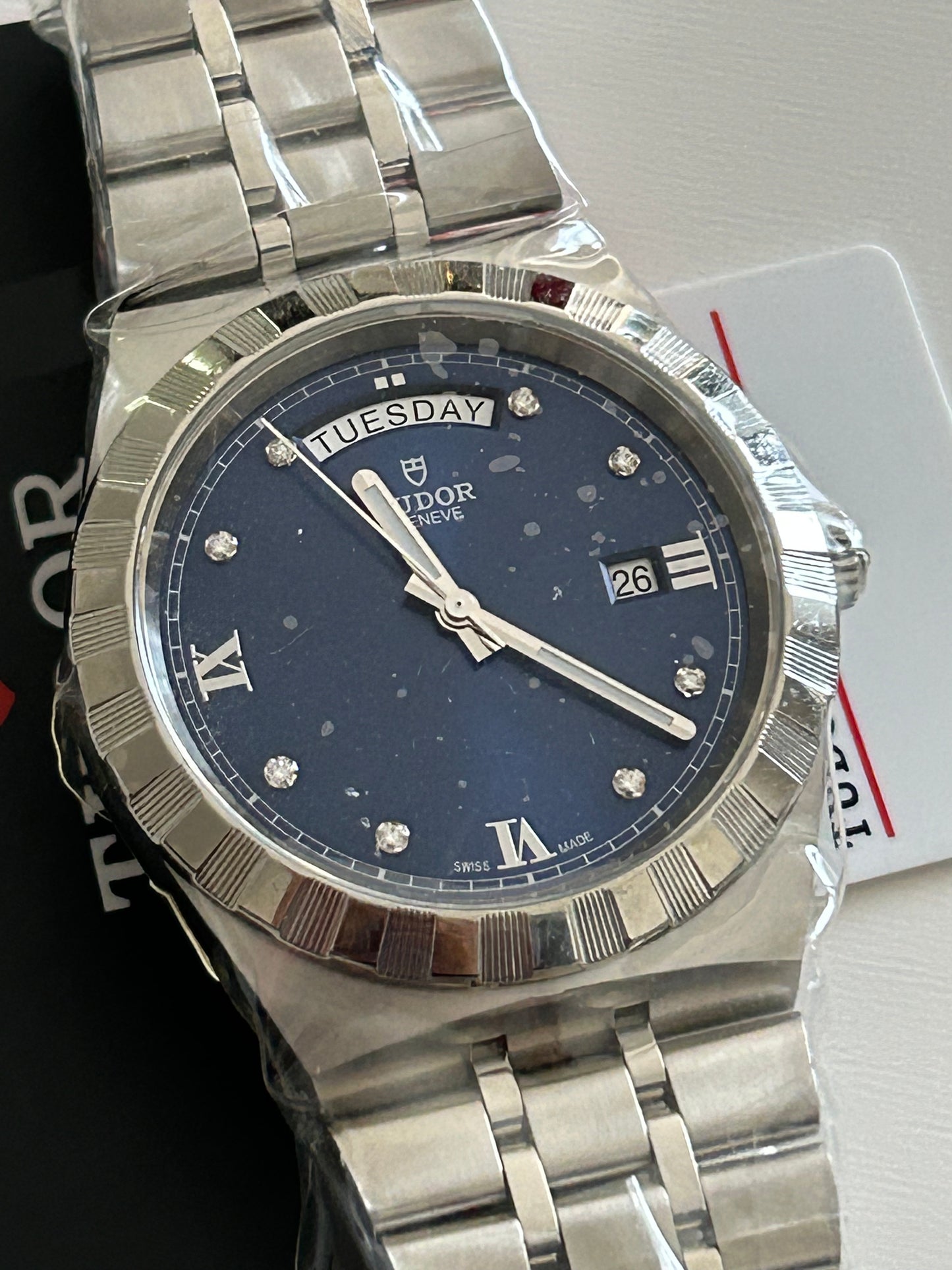 Tudor 28600 Royal