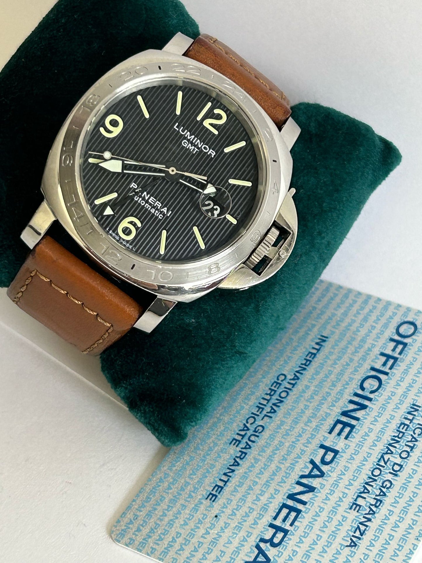Panerai luminor gmt pam00029 tuxedo dial tritium