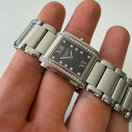 Patek Philippe 4910/10A-001