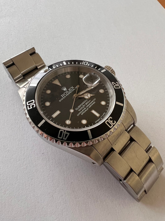 Rolex submariner 16610 tritium dial