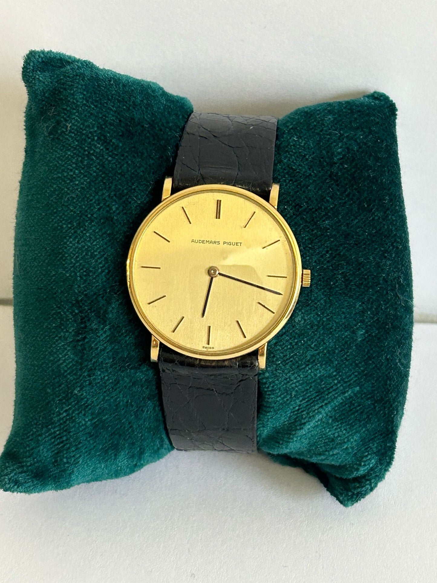 Audemars Piguet ultra thin gold 35mm