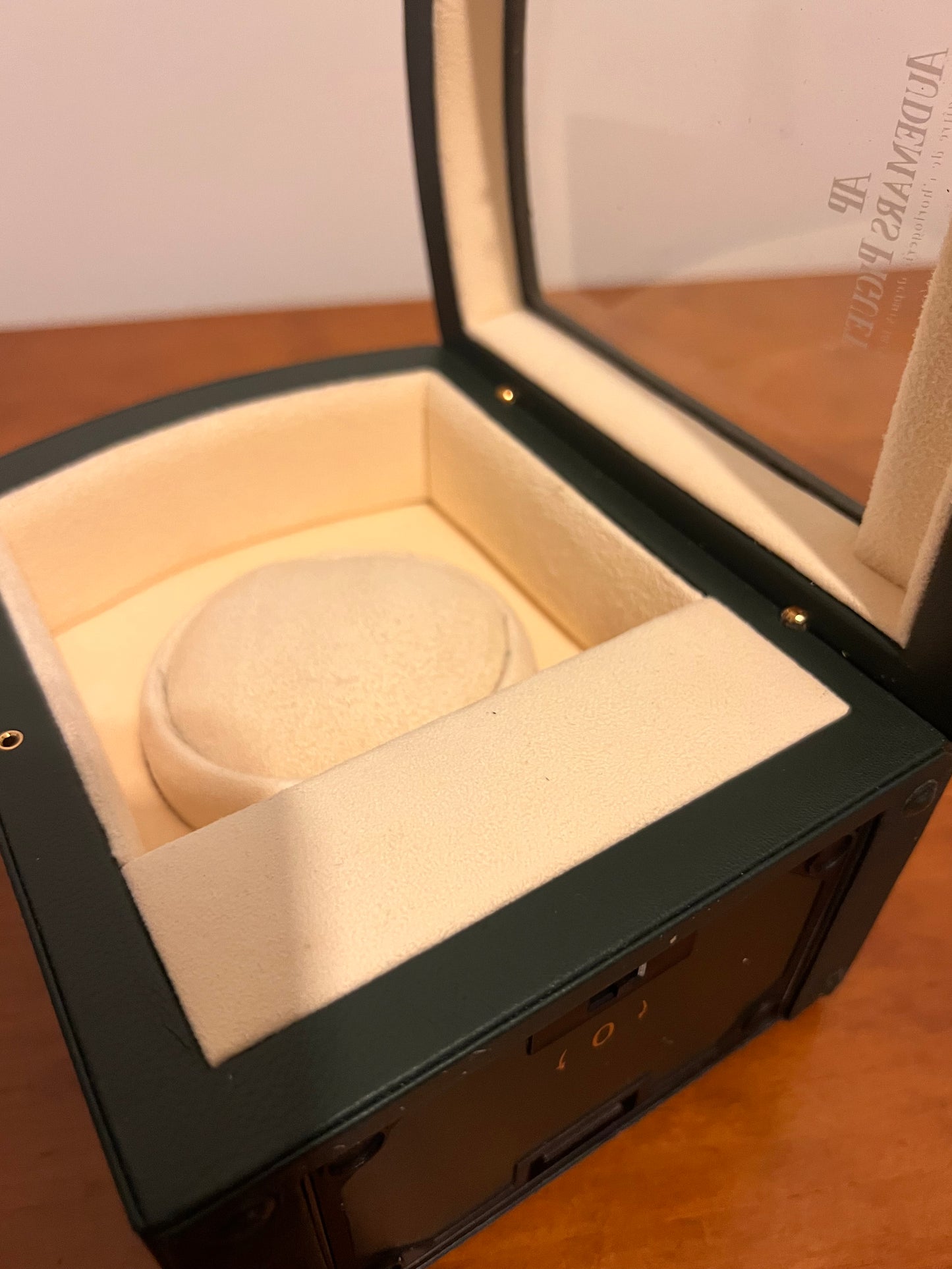 Audemars Piguet winding box