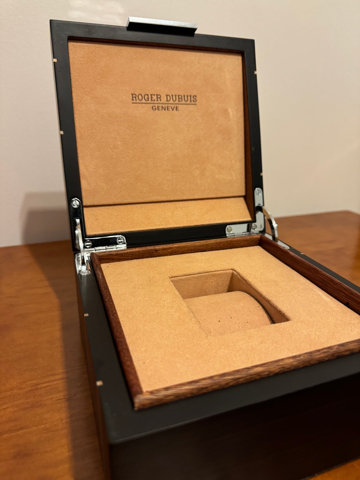 Roger Dubois wood box