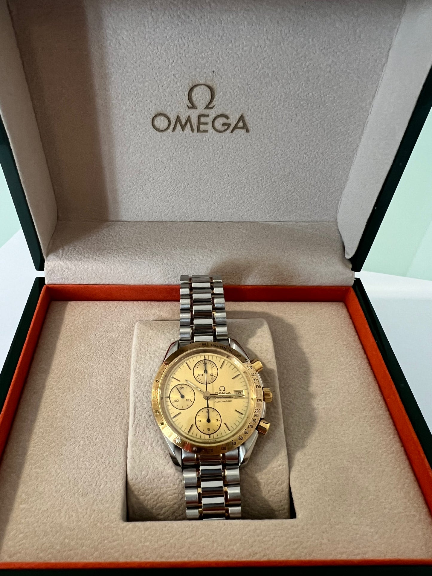 Omega Speedmaster Date oro