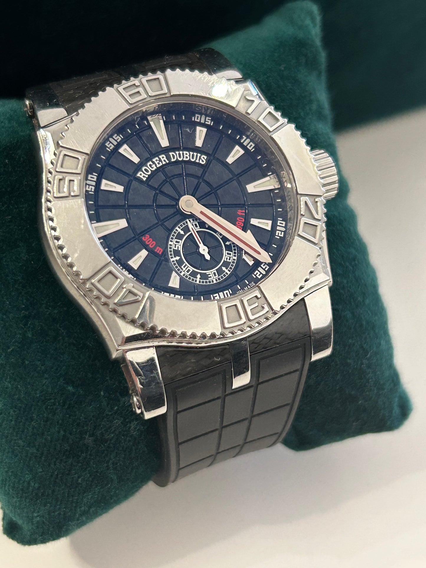 Roger Dubuiseasy diver